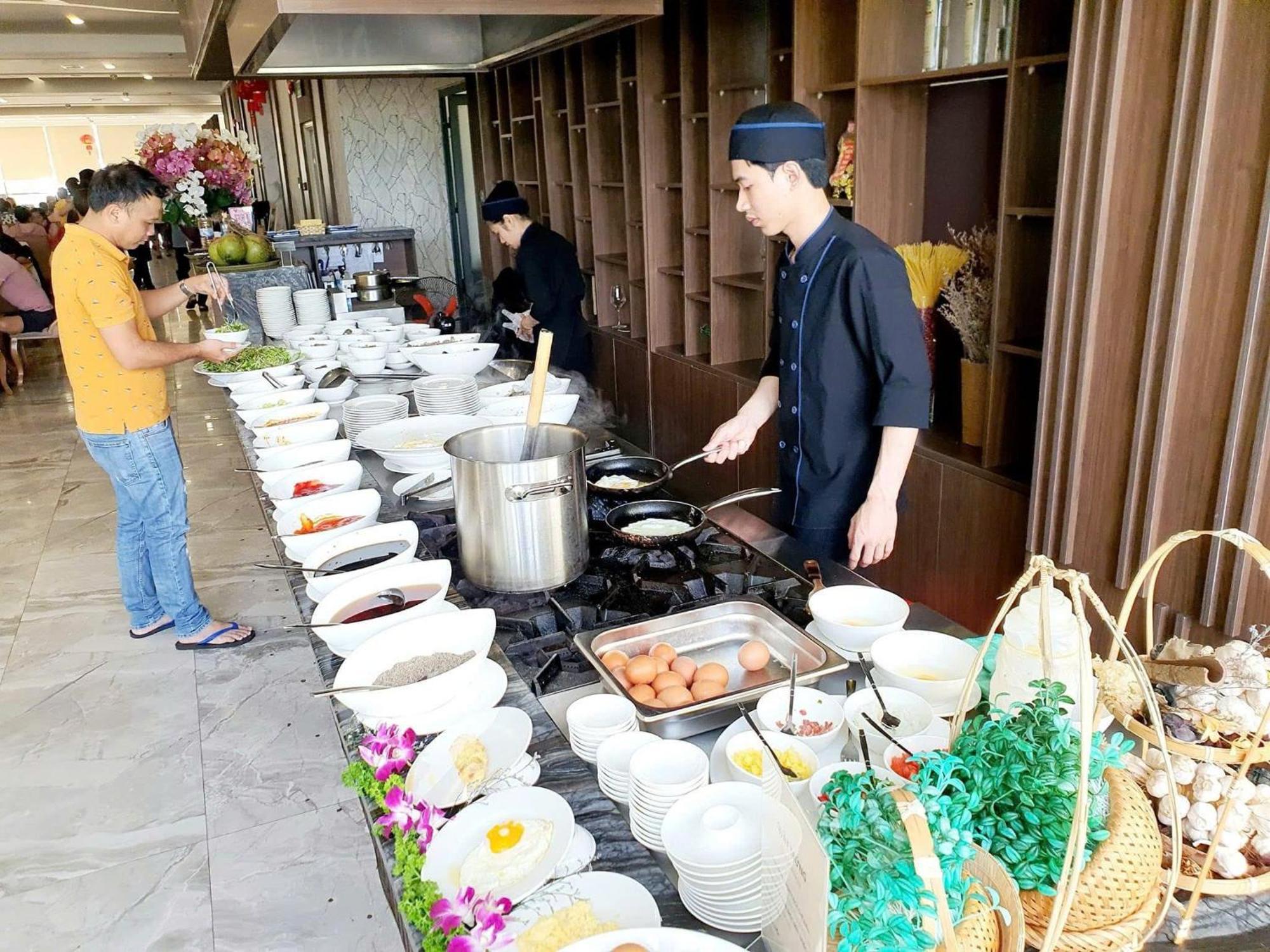 Vesna Hotel Nha Trang Exteriör bild