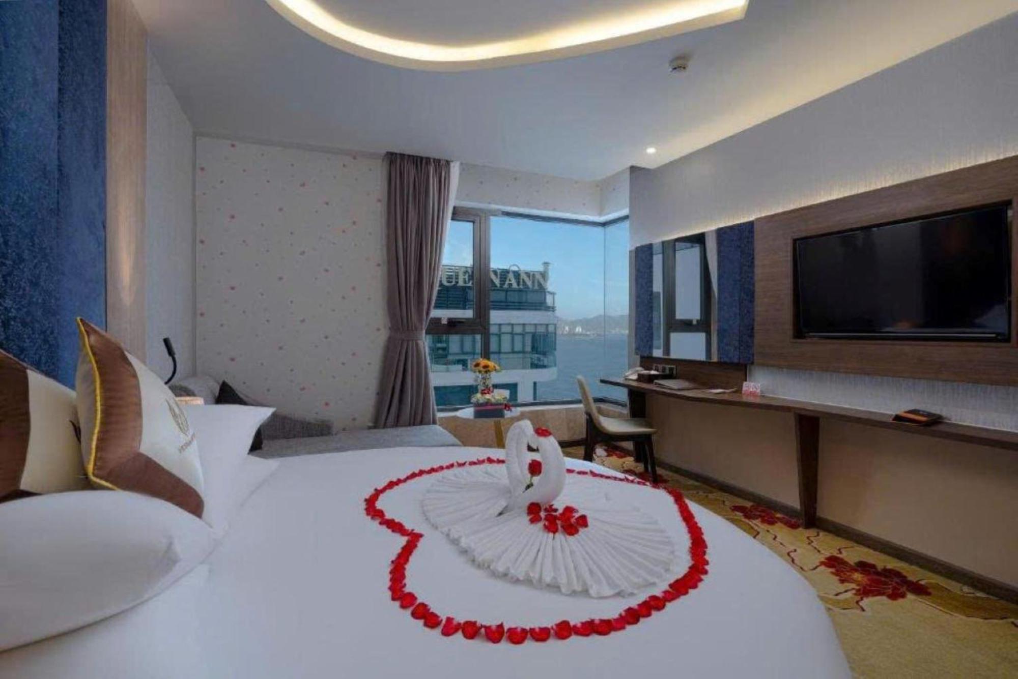 Vesna Hotel Nha Trang Exteriör bild